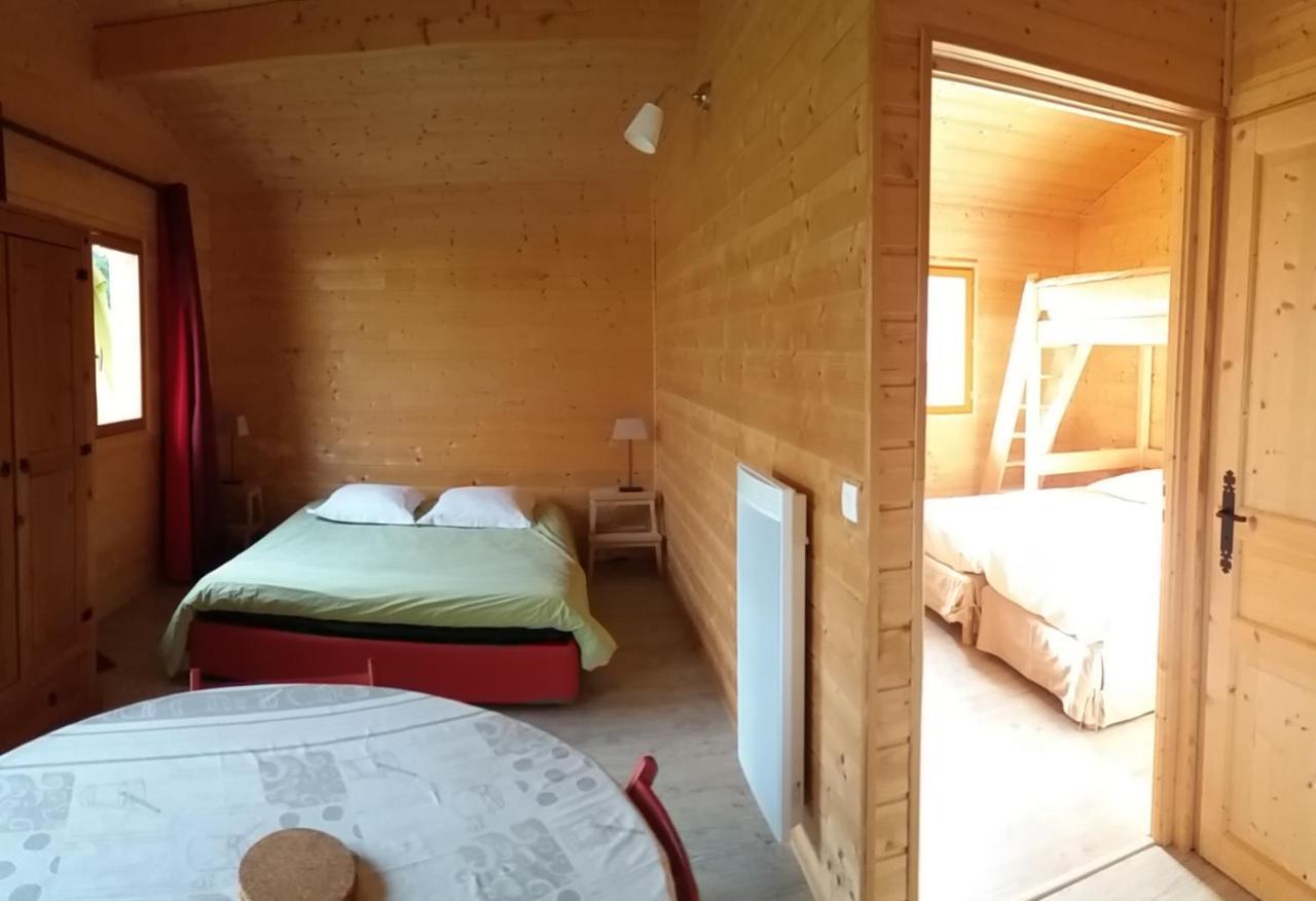 Gites De La Croisee Des Chemins - Piscine Chauffee - Spa, Hammam Et Sauna Izeaux Bagian luar foto