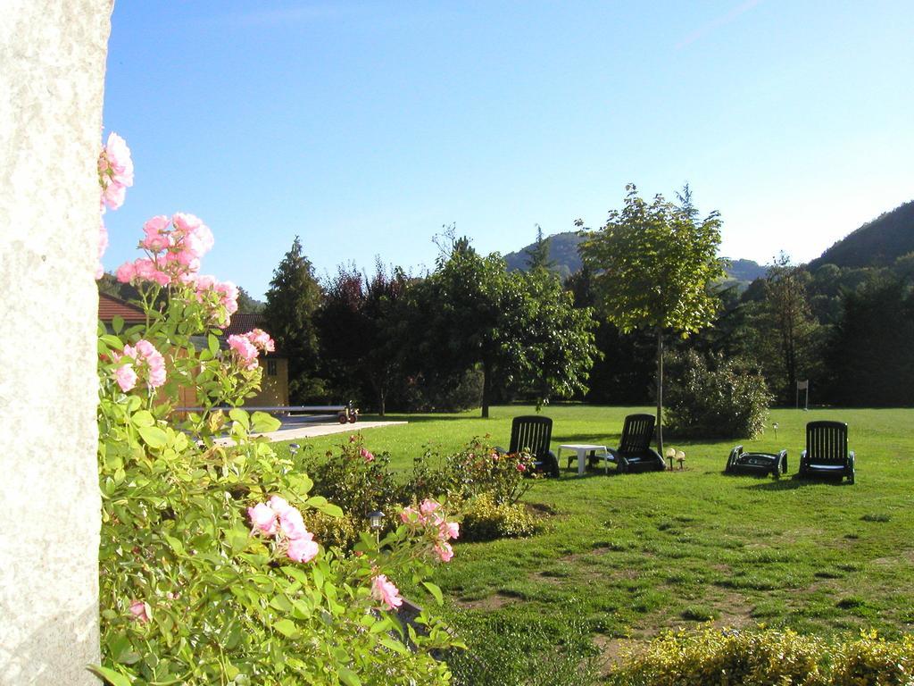 Gites De La Croisee Des Chemins - Piscine Chauffee - Spa, Hammam Et Sauna Izeaux Bagian luar foto